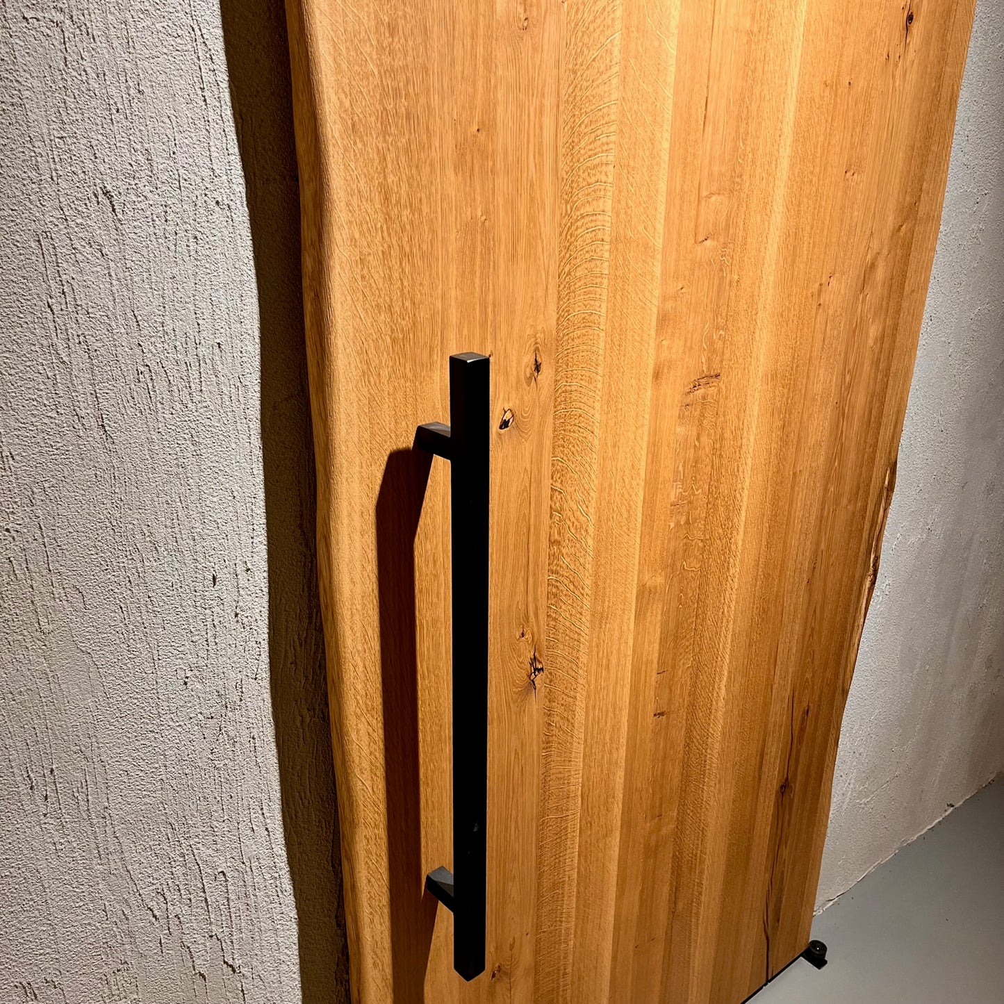 Massivholz Schiebetür mit Waldkante