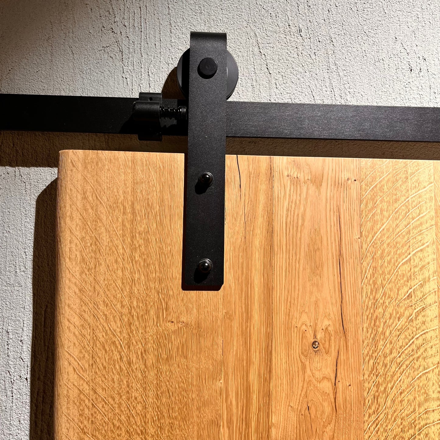 Massivholz Schiebetür mit Waldkante